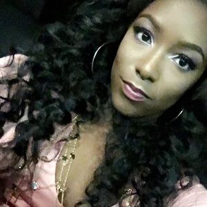 Meet your Posher, Randi